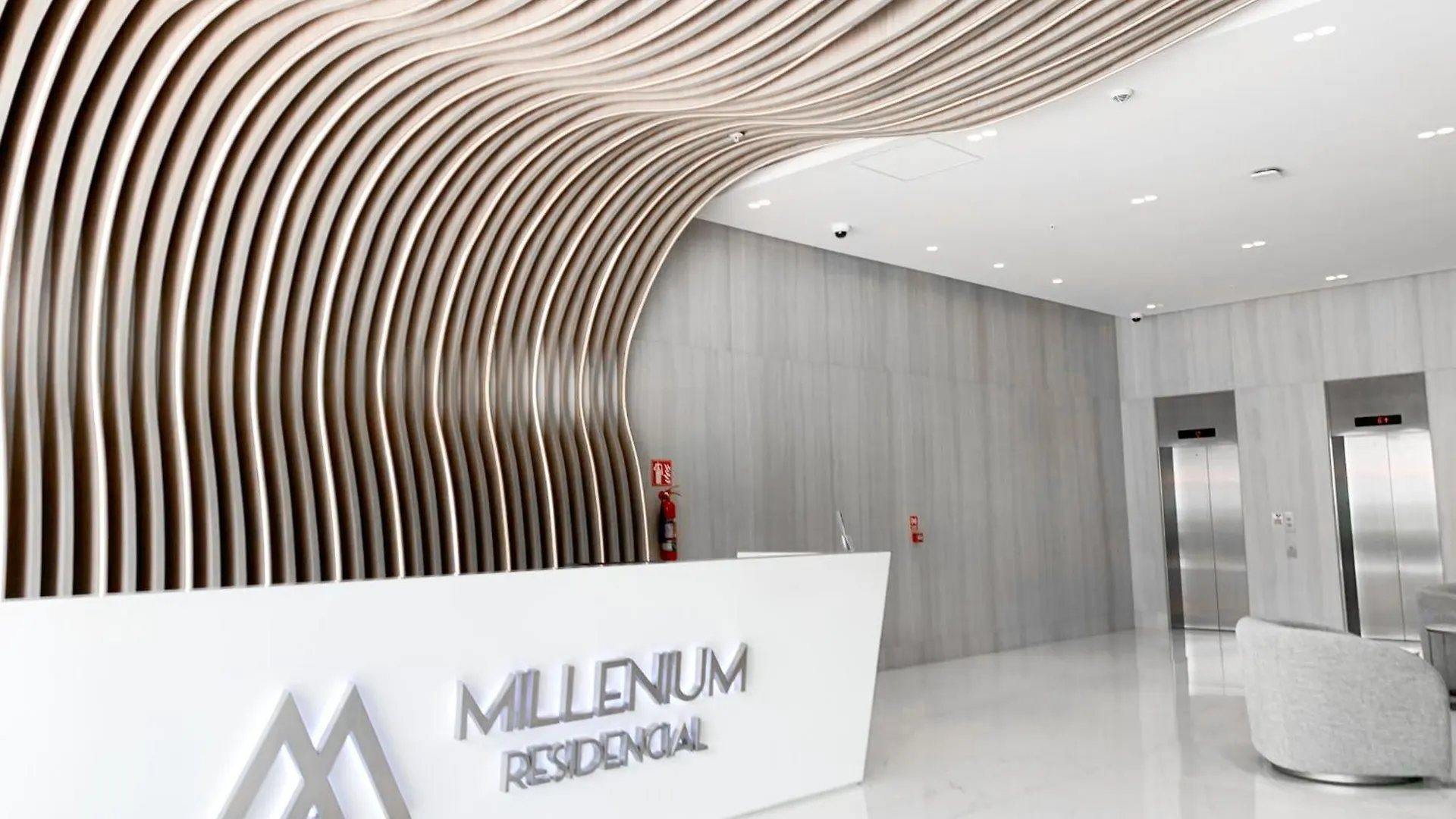 Suite Con Vista Panoramica Piscina Gym Parqueo Gratis Guayaquil 0*,