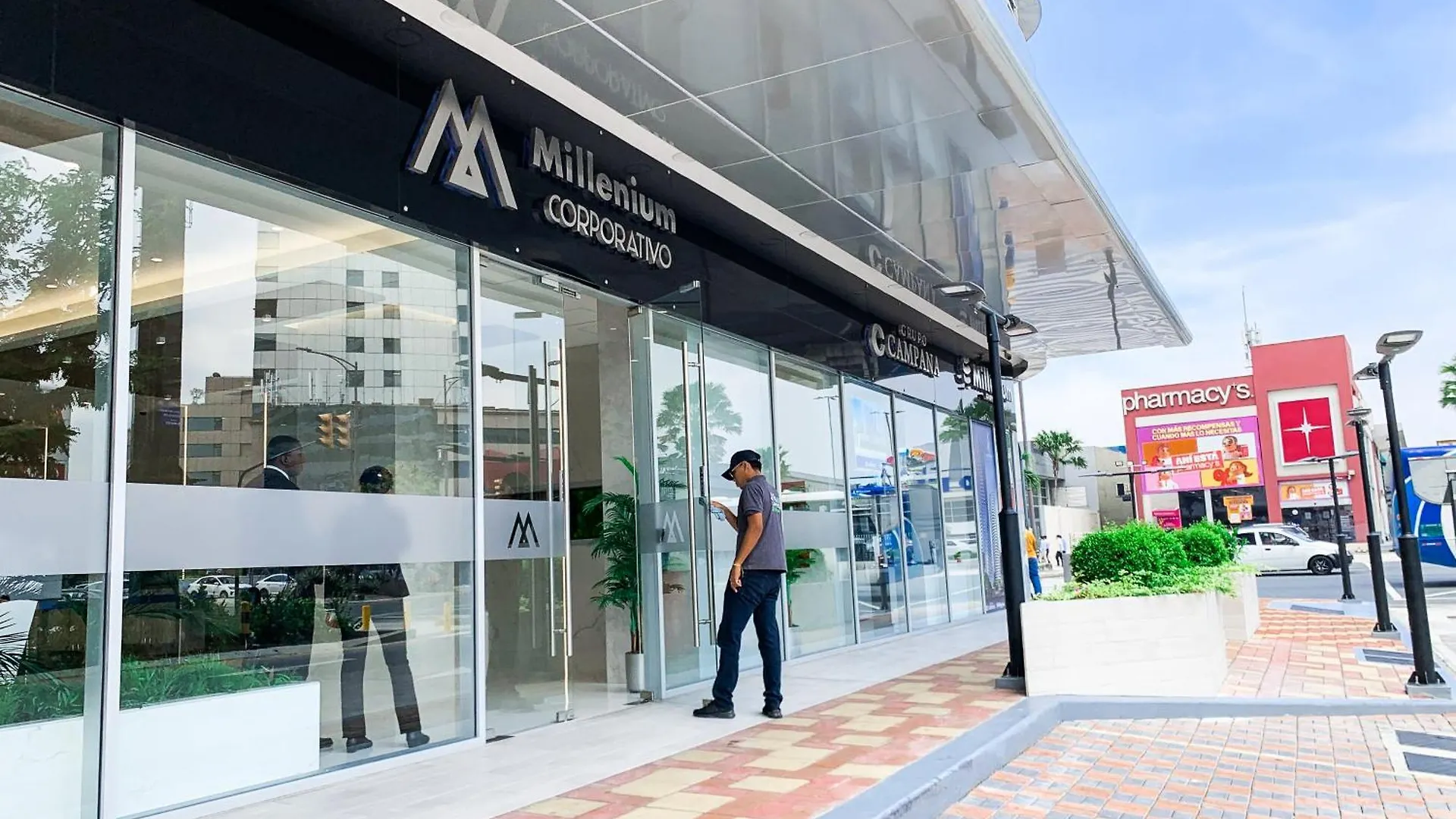 Suite Con Vista Panoramica Piscina Gym Parqueo Gratis Guayaquil Apartment